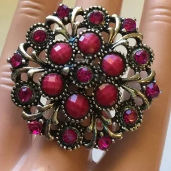 Brand New Adjustable Cocktail Ring Round. Women's Fashion Accessories.