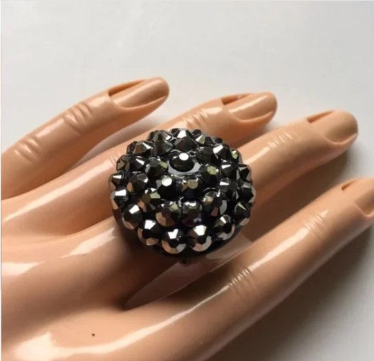 Brand New Adjustable Big Black Round Chunky Ring 💍 Women's Fashion Jewelry. 💎 - Findsbyjune.com