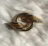 Pretty Gold-Plated Pretty Design Brooch Pin. Women's Ladies Fashion