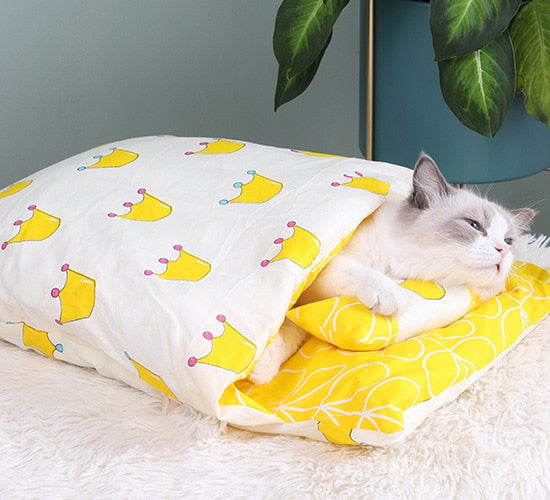 A Unique Cutely Cave Design, Unique Shape, Removable Cat Bed